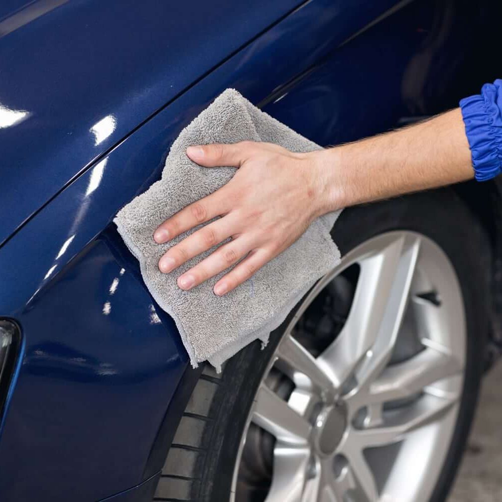 washing-your-car-to-protect-its-paint