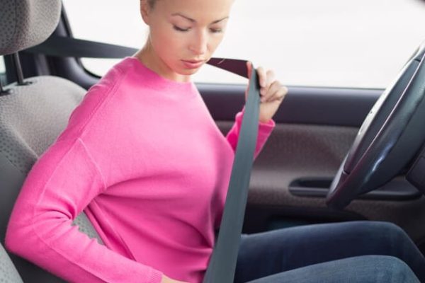 how to unlock car seat belt