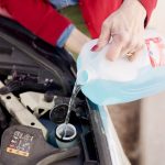 how to put windshield wiper fluid in car