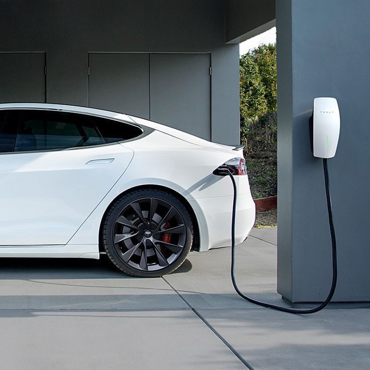 is tesla a luxury car