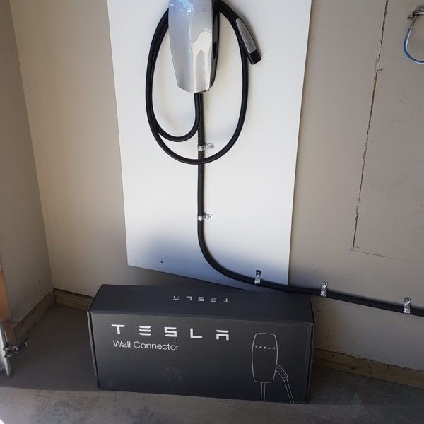 tesla car battery