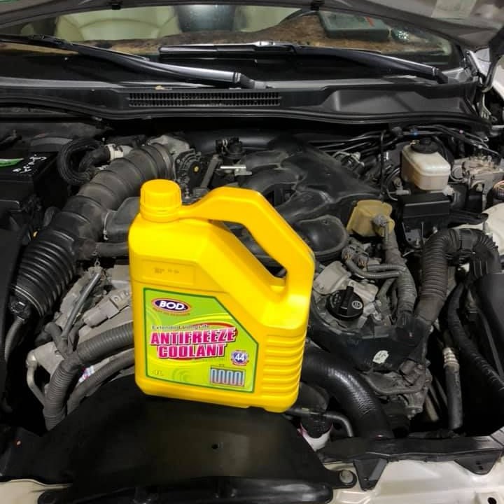 is car oil flammable