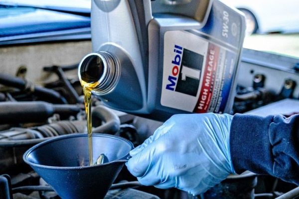 What Happens If You Put Too Much Oil in Your Car? Discover Now what happens if you put too much oil in your car