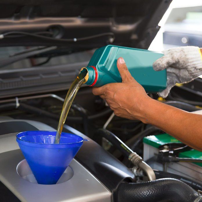 how much oil to add to car