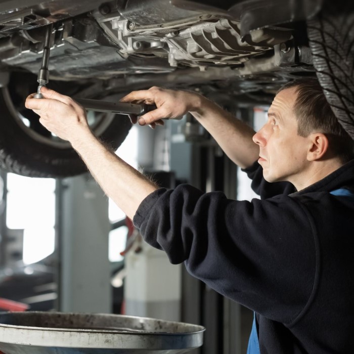 how long can a car go without an oil change