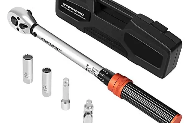 spark plug torque wrench
