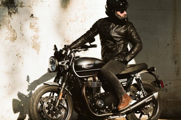 black motorcycle