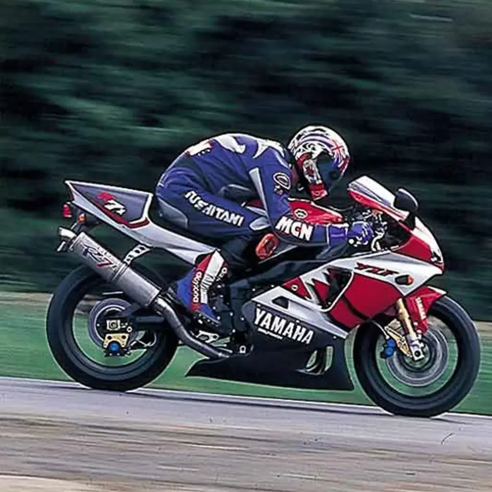 r7 motorcycle